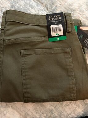 Banana Republic Olive Green High-Rise Twill Pants, Sz 12